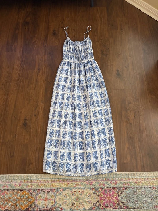 Abercrombie & Fitch Dresses & Skirts - Abercrombie & Fitch Blue and White Printed Maxi Dress